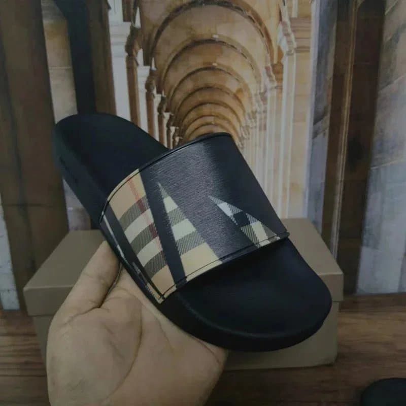 Burberry Check Slide House Check