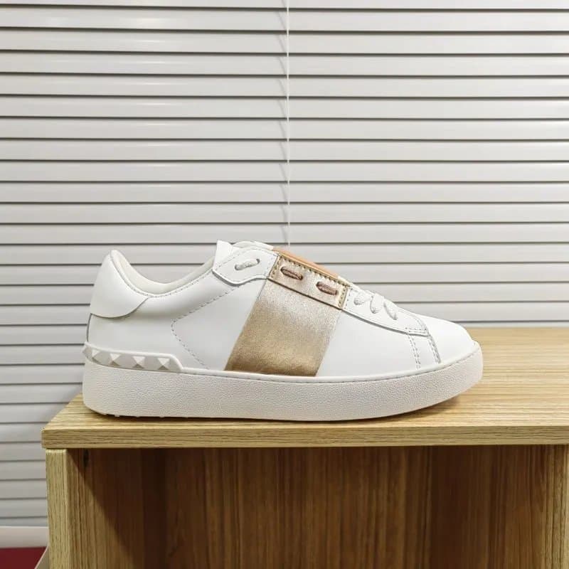 Valentino Rockstud Sneaker Multicolor Studs — 26