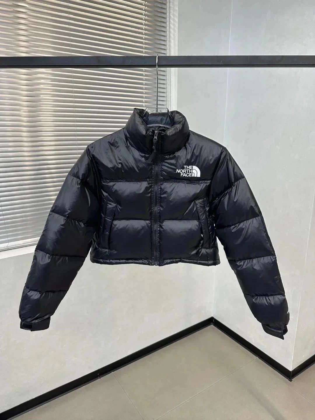 The North Face Nuptse Jacket Cropped Puffer — 47