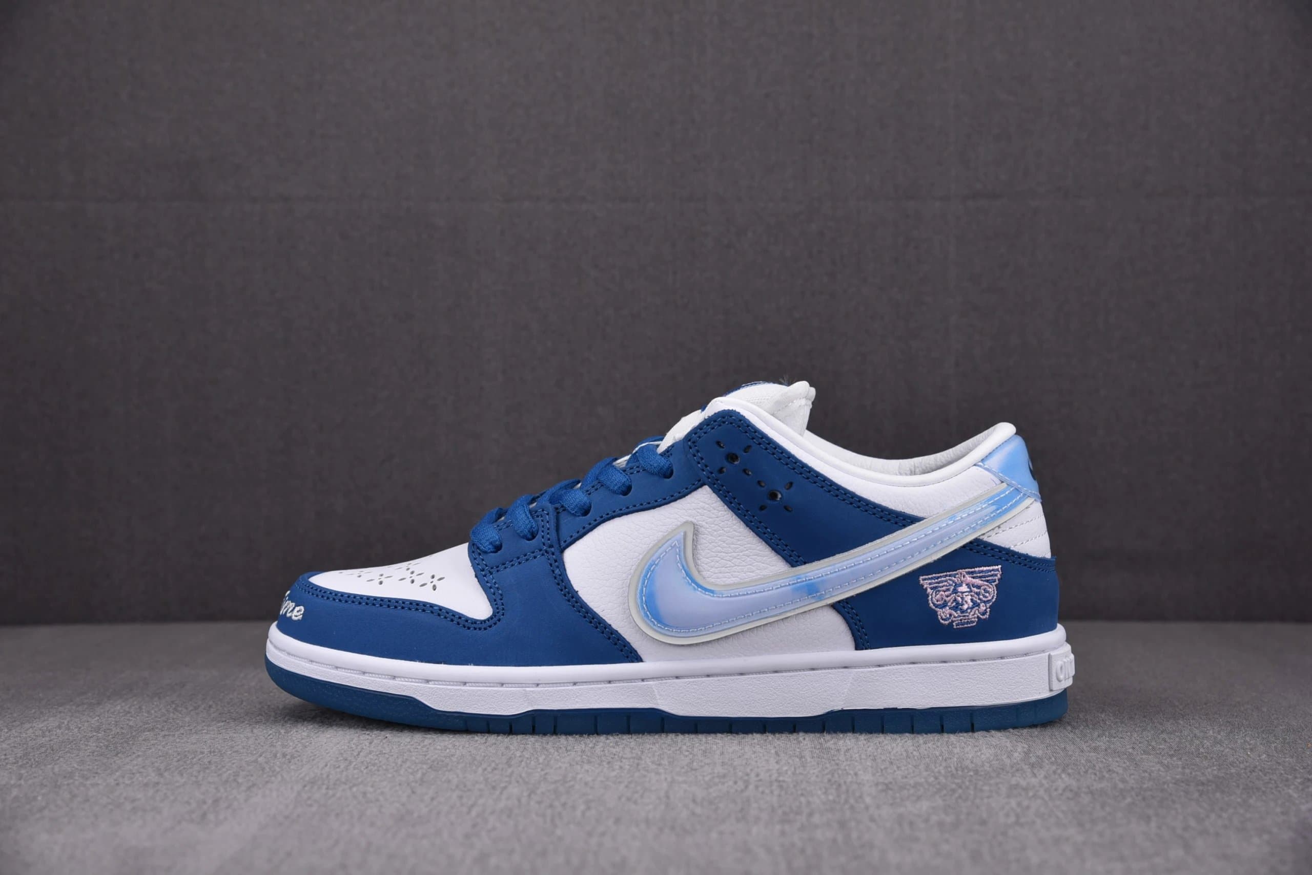Nike Dunk Low Supreme Wings