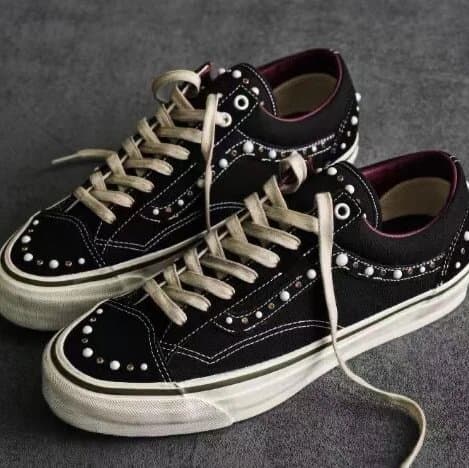 Vans Old Skool Studded