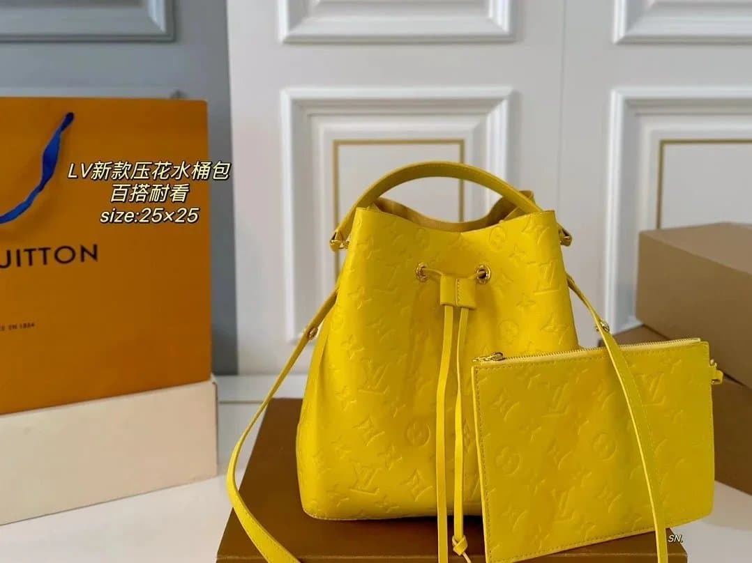 Louis Vuitton Alma BB Monogram Canvas — 31
