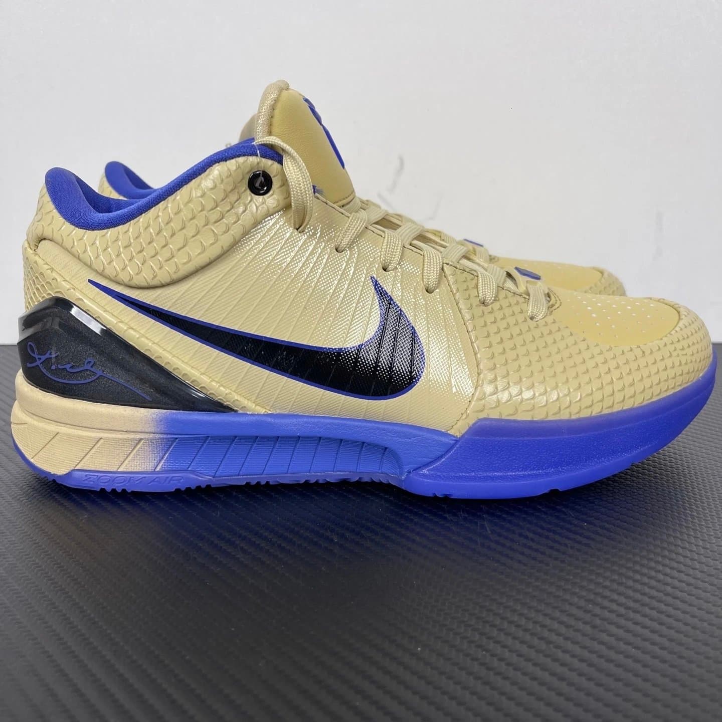 Kobe 4 Protro Gold Blue