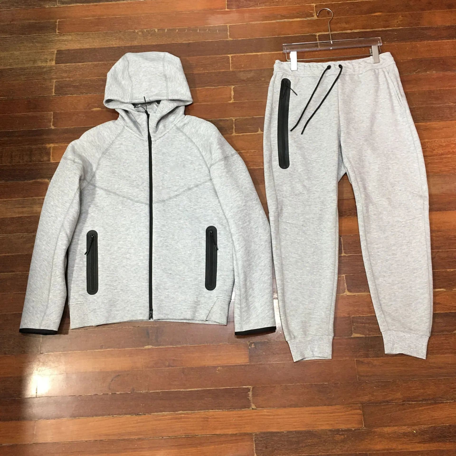 Nike Crewneck Sweatshirt Solid Black — 灰色