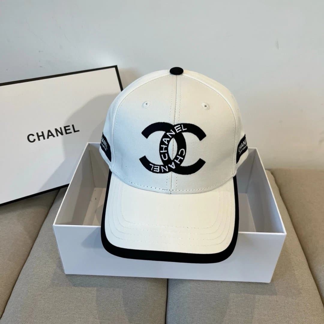 Gucci Bucket Hat GG Monogram — AS113