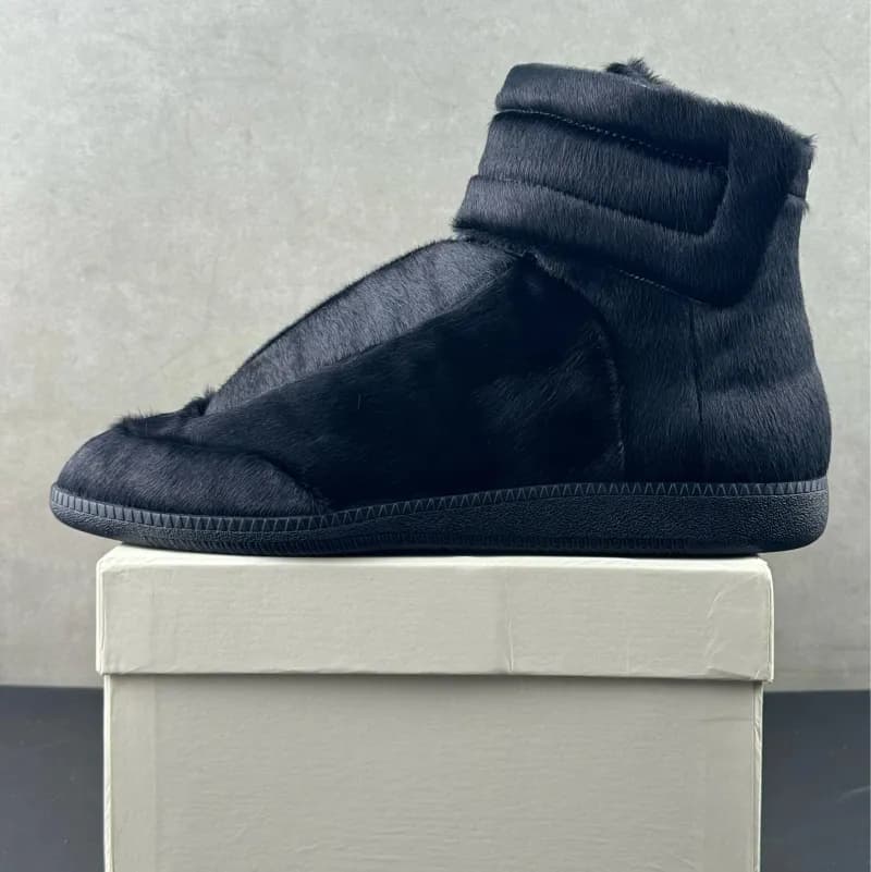 Maison Margiela Future Sneaker Crinkled Wax Leather — 黑色马毛高帮（定制款需要10天发货）