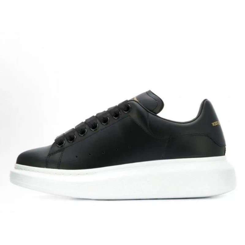 Alexander McQueen Sneaker Oversized Sole — 23