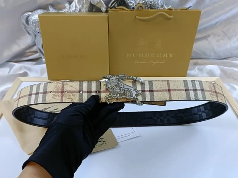 Burberry Equestrian Knight Belt Haymarket Check