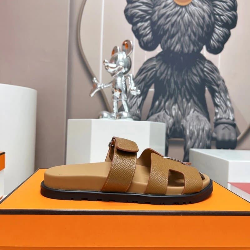 Hermès Oran Sandal Classic — 18