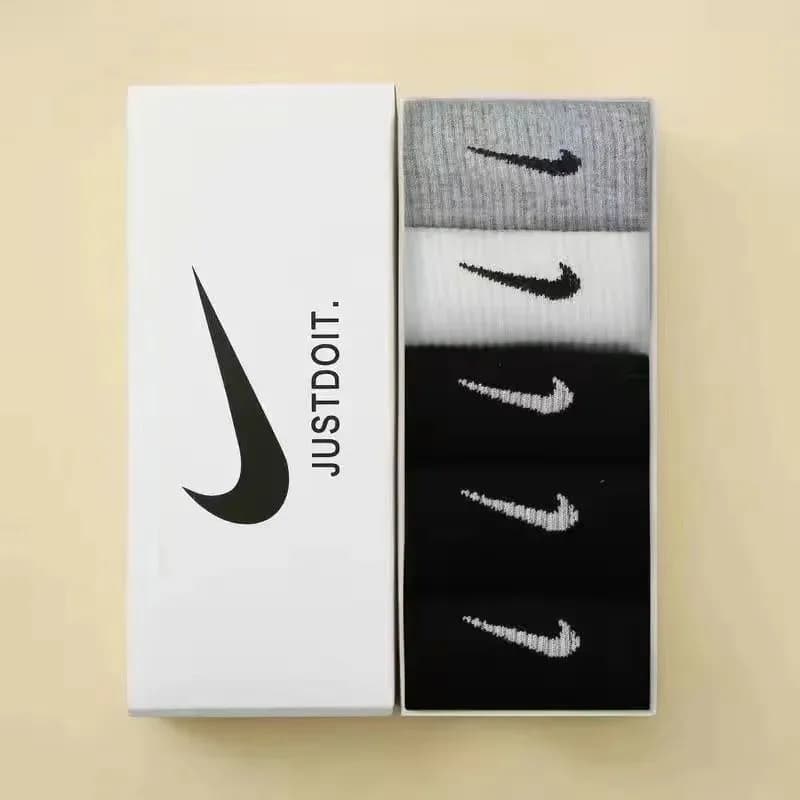 Nike Socks 3-Pack Swoosh Logo