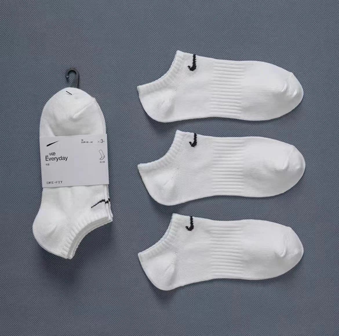 Nike Everyday Cushioned Ankle Socks 3-Pack