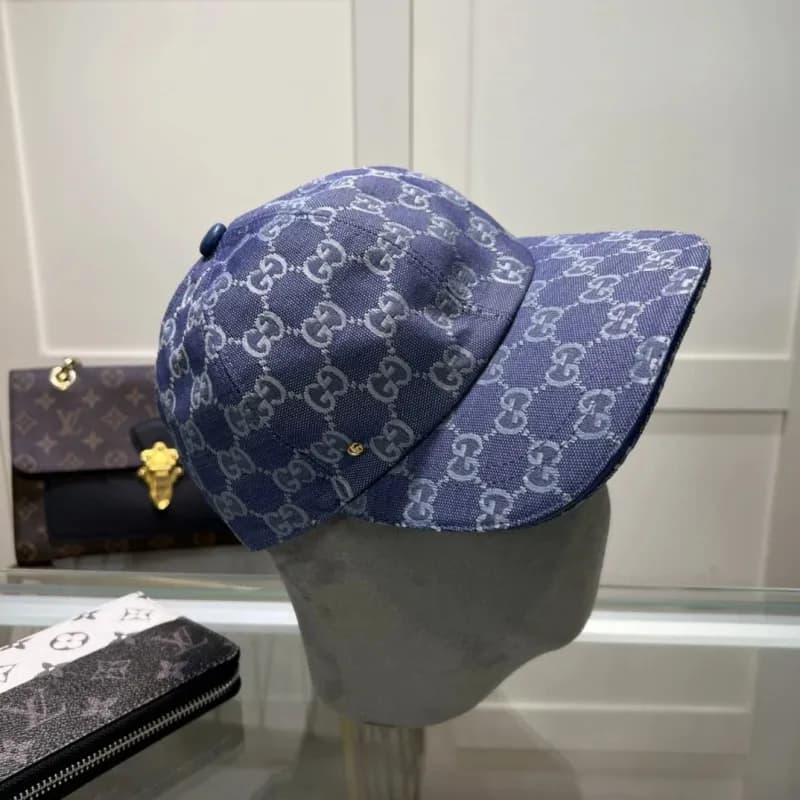 Gucci GG Canvas Cap Monogram Print