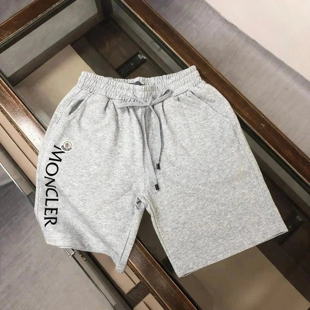 Moncler Logo-Print Shorts Side Logo — TH0201150342
