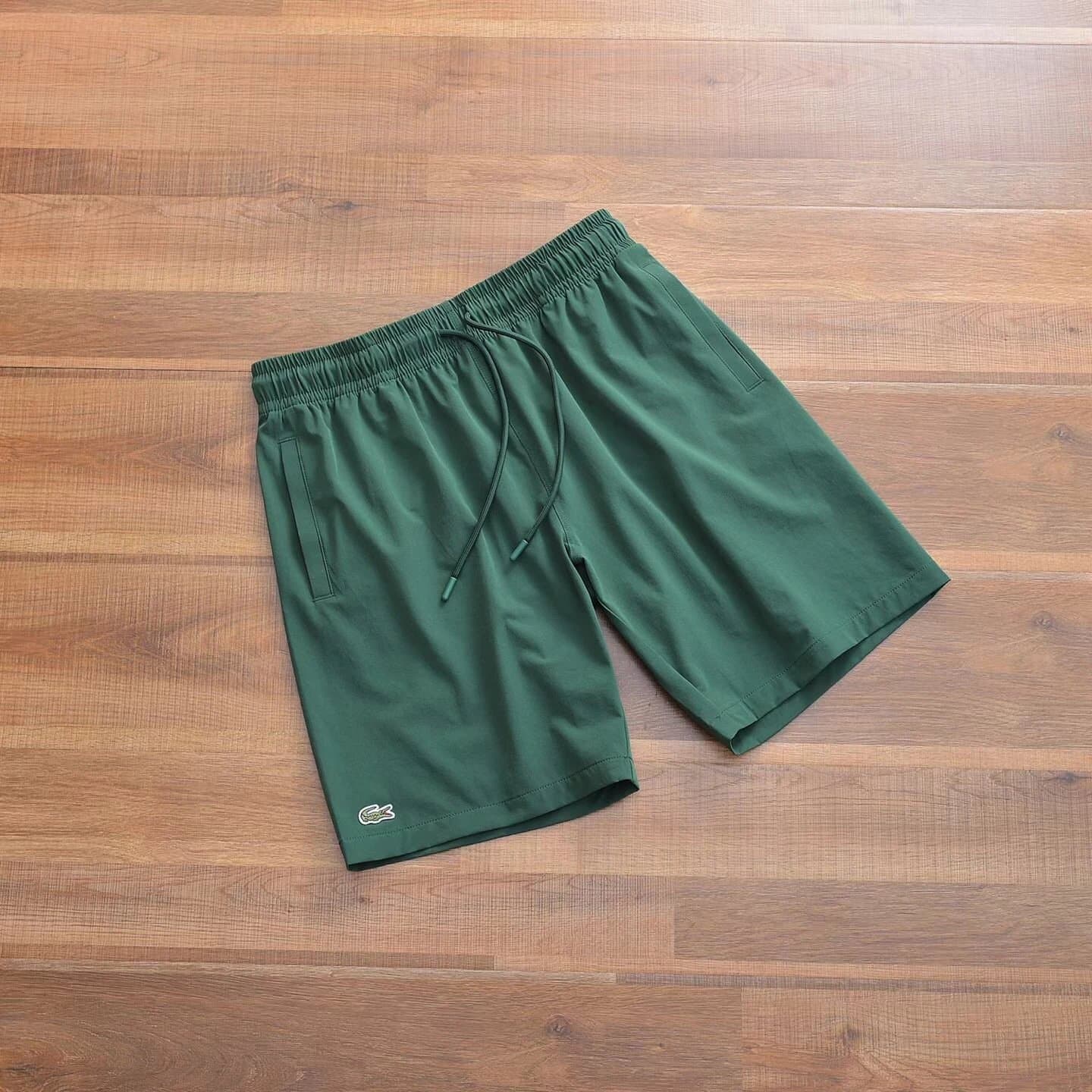 Lacoste Classic Shorts Solid — 墨绿色