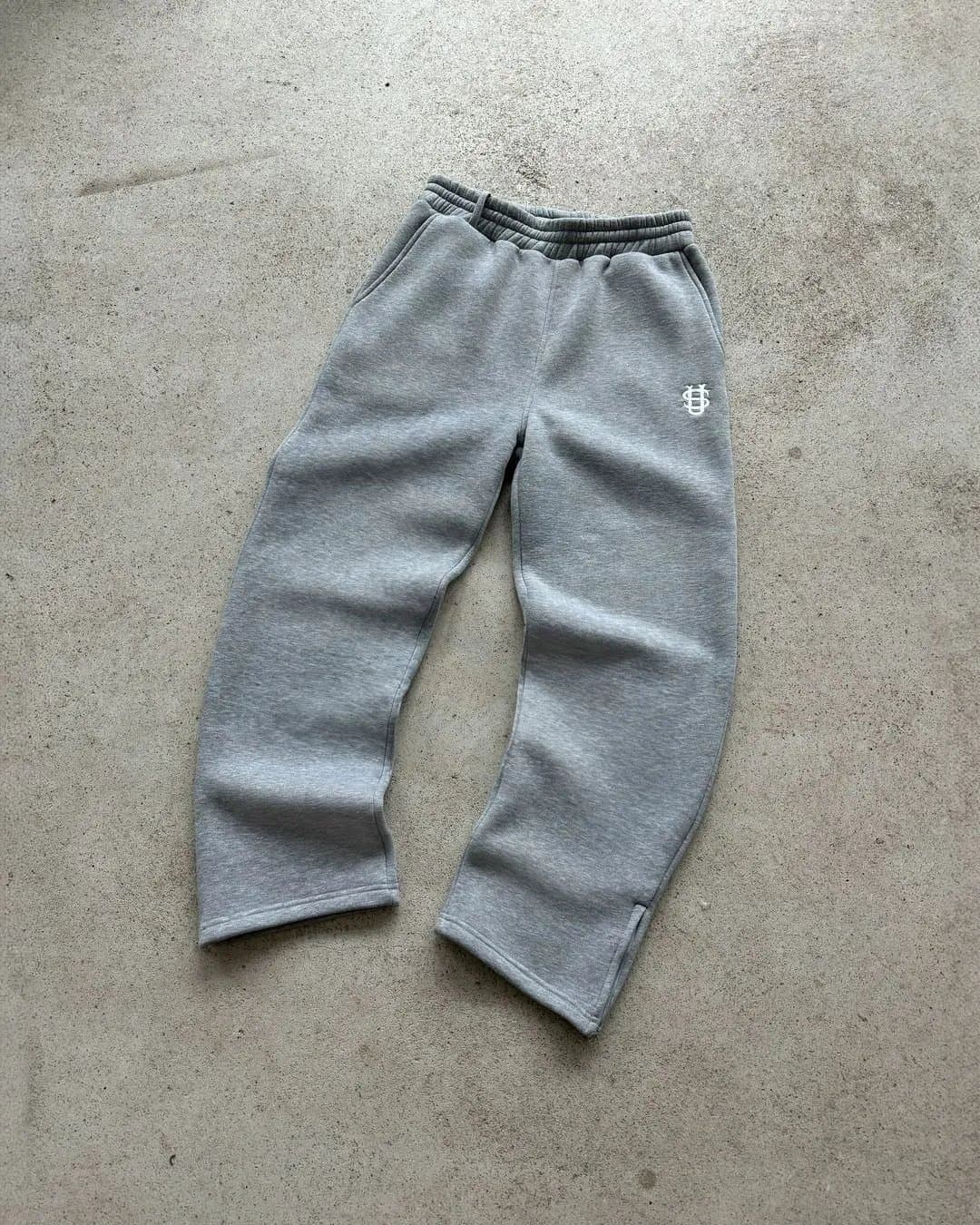 Fear of God Essentials Sweatpants Logo Embroidered — B8273深灰色