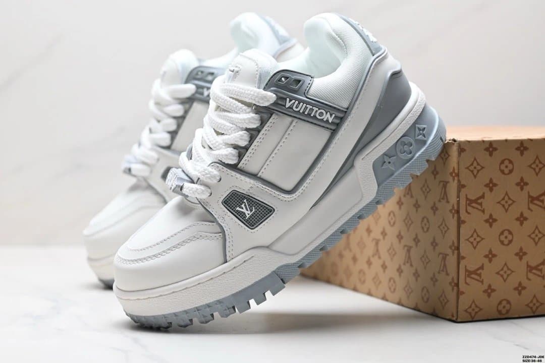 Louis Vuitton LV Trainer White Monogram — 32
