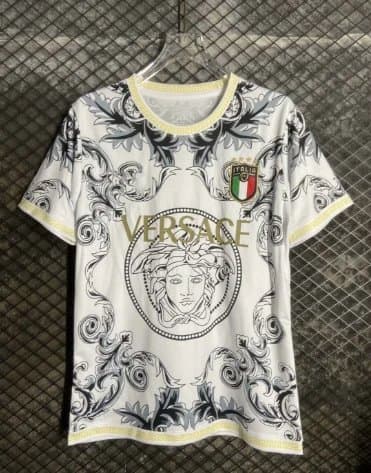 Versace Baroque Print T-Shirt Medusa Baroque