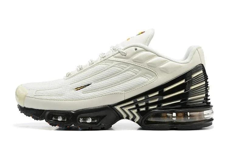 Nike Air Max Plus Triple White Black Accents