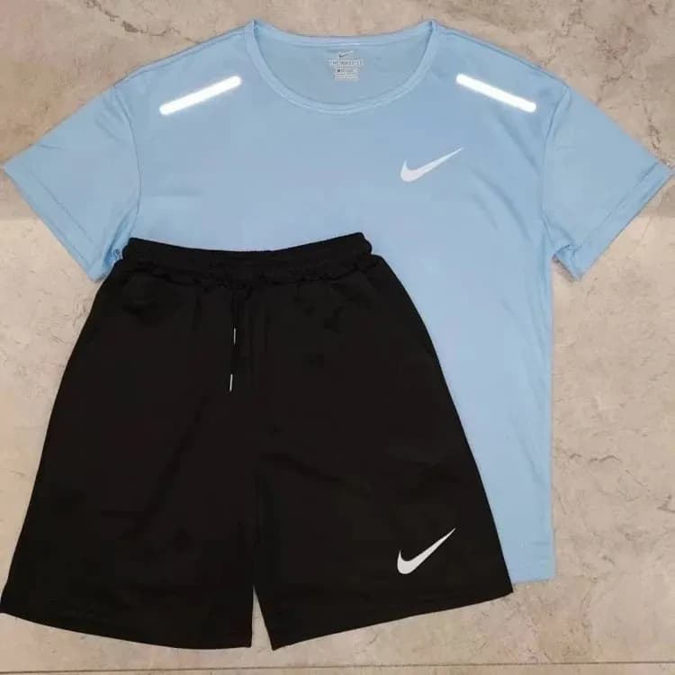 Nike T-Shirt and Shorts Set Reflective Swoosh — 短袖套装-1