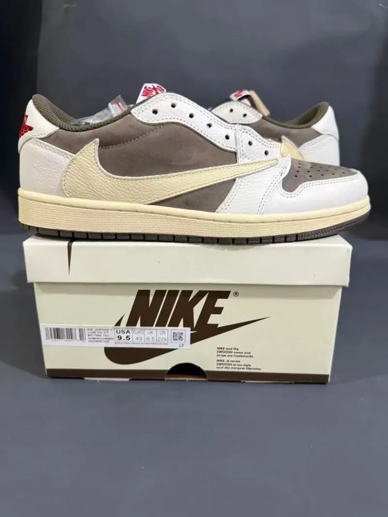 Air Jordan 1 Low Mocha