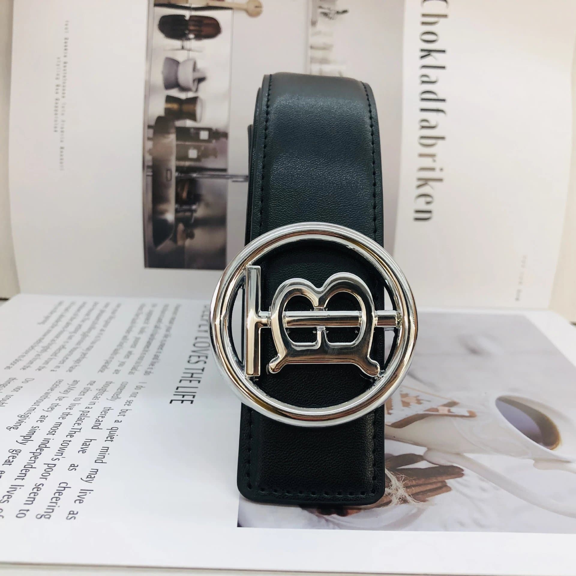 Burberry Monogram Check Belt Reversible — 圆TB黑平纹银扣