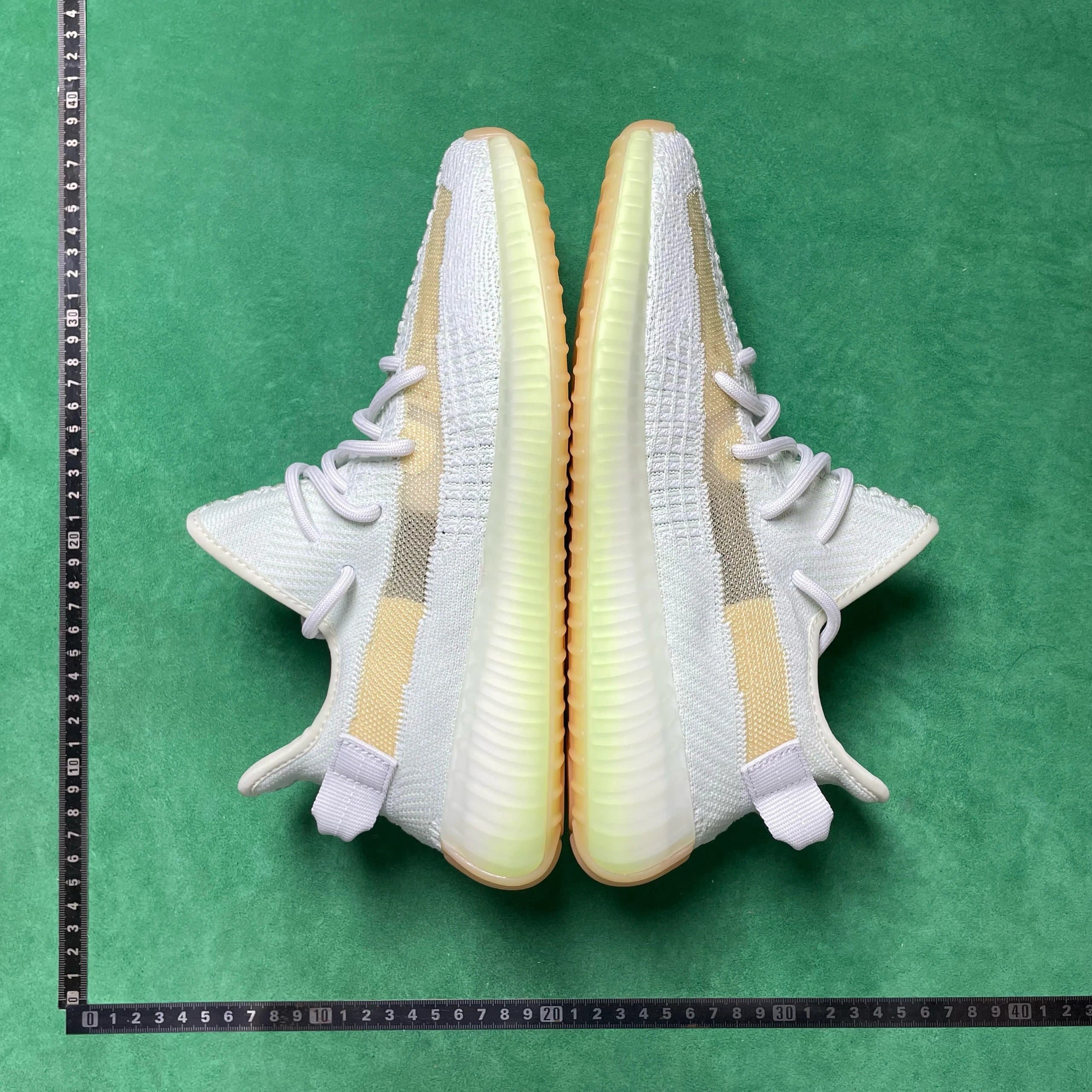 Yeezy Boost 350 V2 Zebra — 17号亚洲限定EG7491