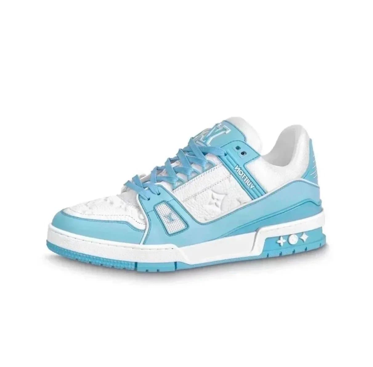 Louis Vuitton LV Trainer Monogram Embossed — 天空蓝
