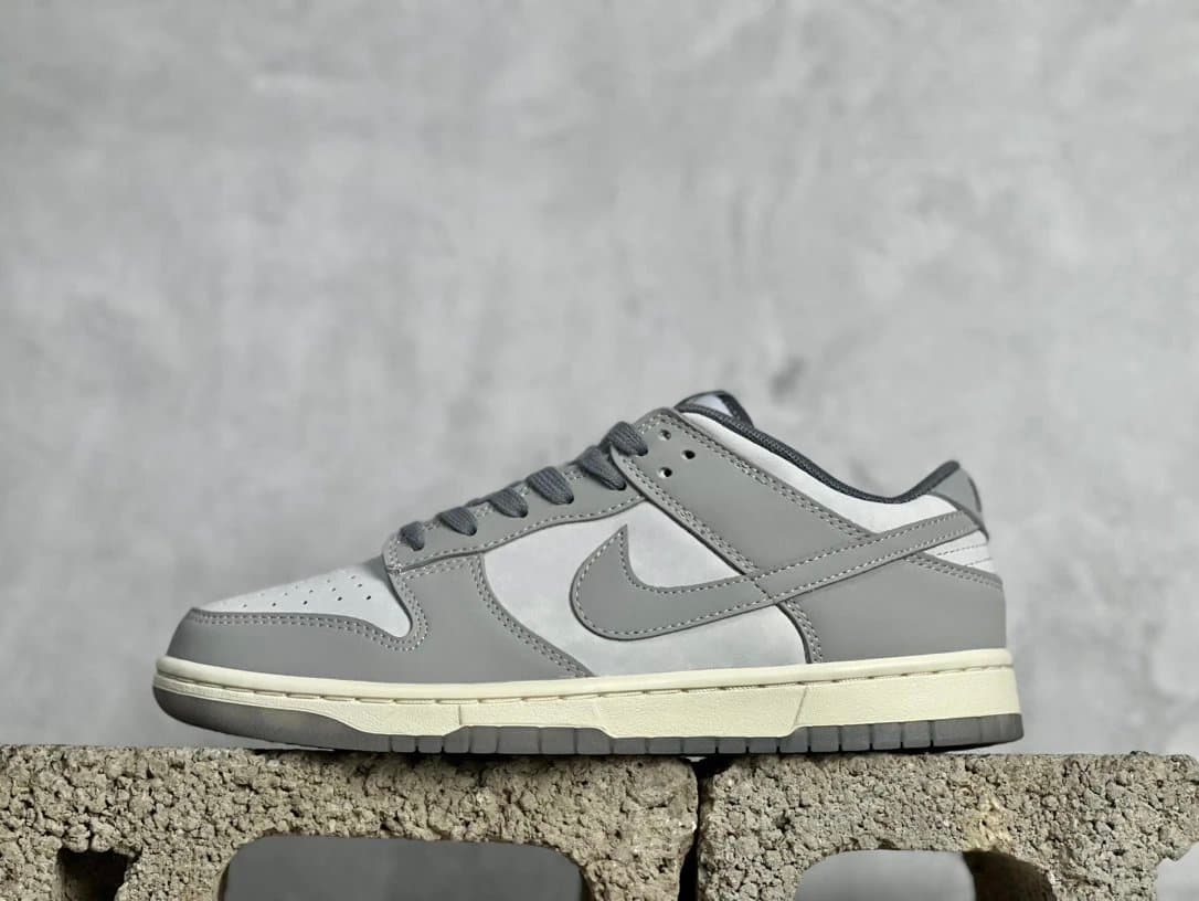 Nike Dunk Low Grey/White