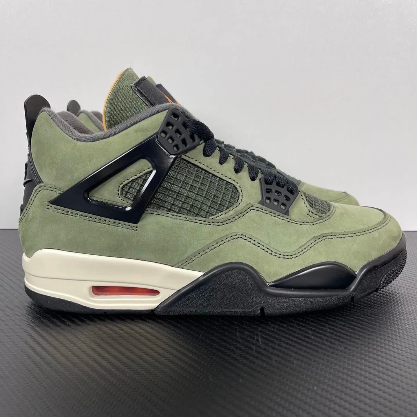 Air Jordan 4 Olive