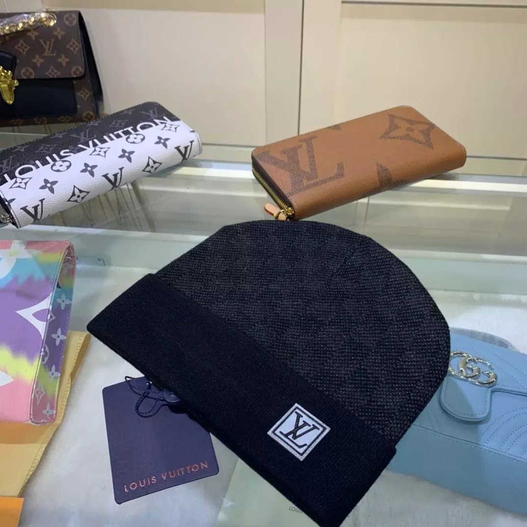 Louis Vuitton Beanie LV Logo Patch