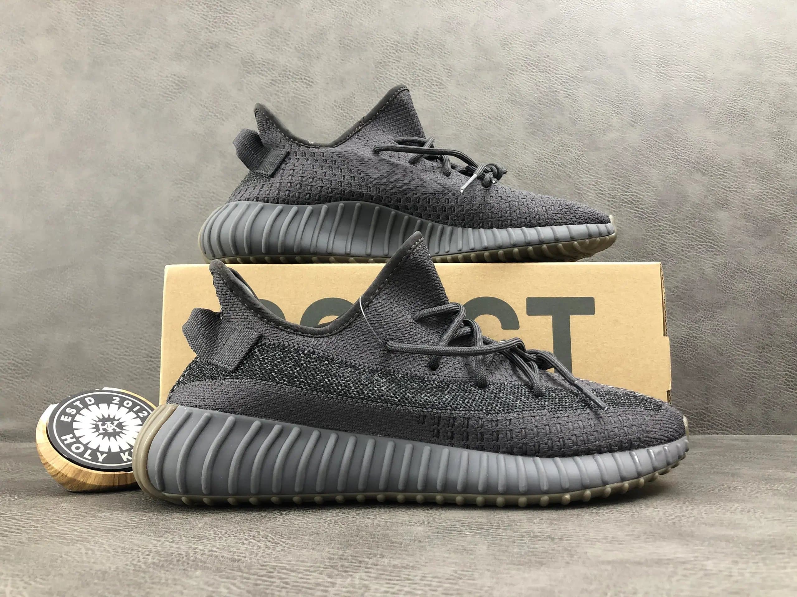 Yeezy Boost 350 V2 Zebra