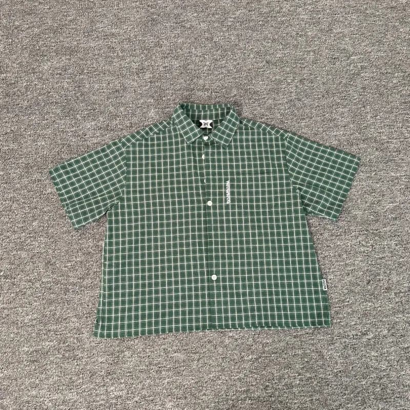Short-Sleeve Button-Up Shirt Grid Check