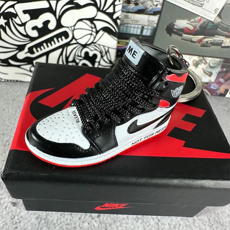 Air Jordan 1 High Miniature Keychain — 43. prohibition of resale (red) + box