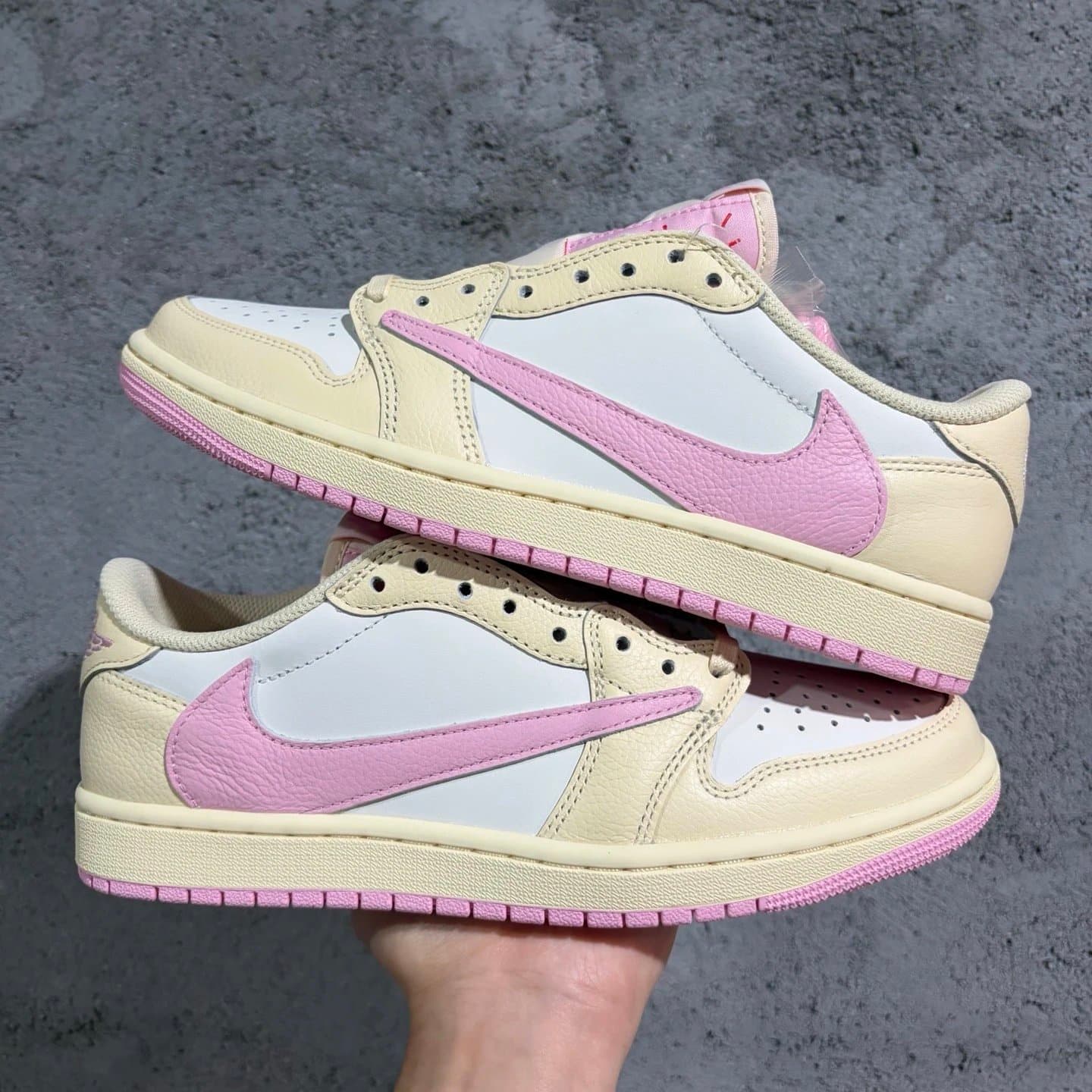 Nike Dunk Low Off-White Volt — IQ7604-100粉黄