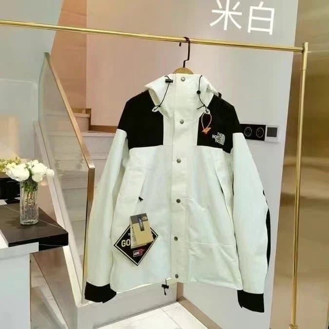 The North Face Mountain Light Jacket White/Black