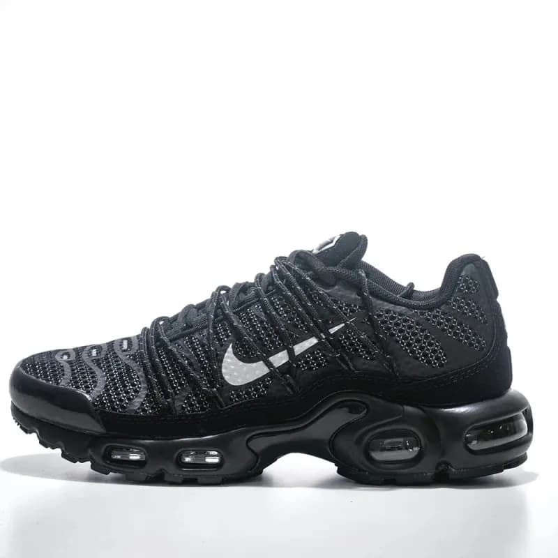 Nike Air Max Plus Triple Black