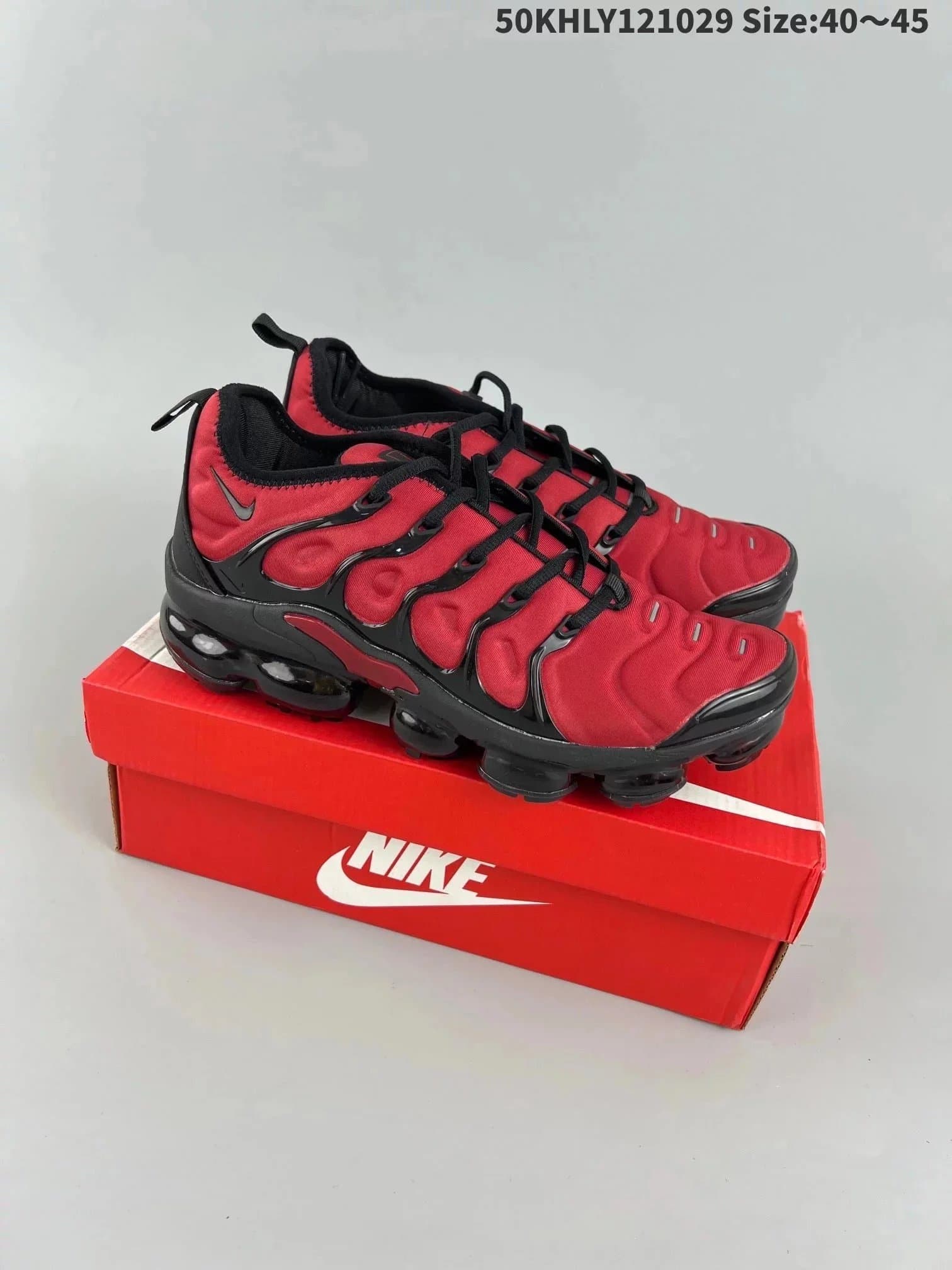Nike Air VaporMax Plus Sunset Gradient — 红黑血管