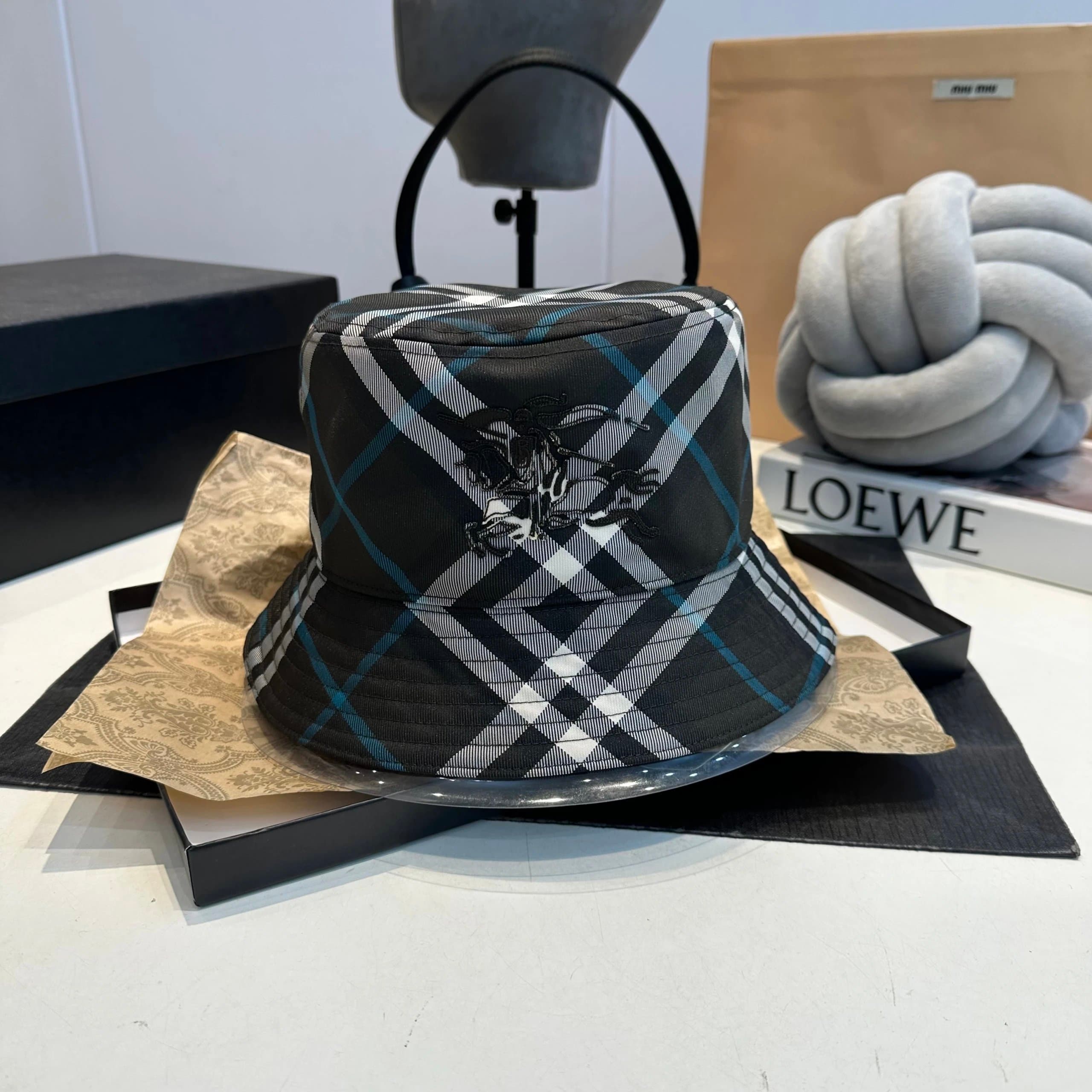 Burberry Bucket Hat Classic Check with Equestrian Knight
