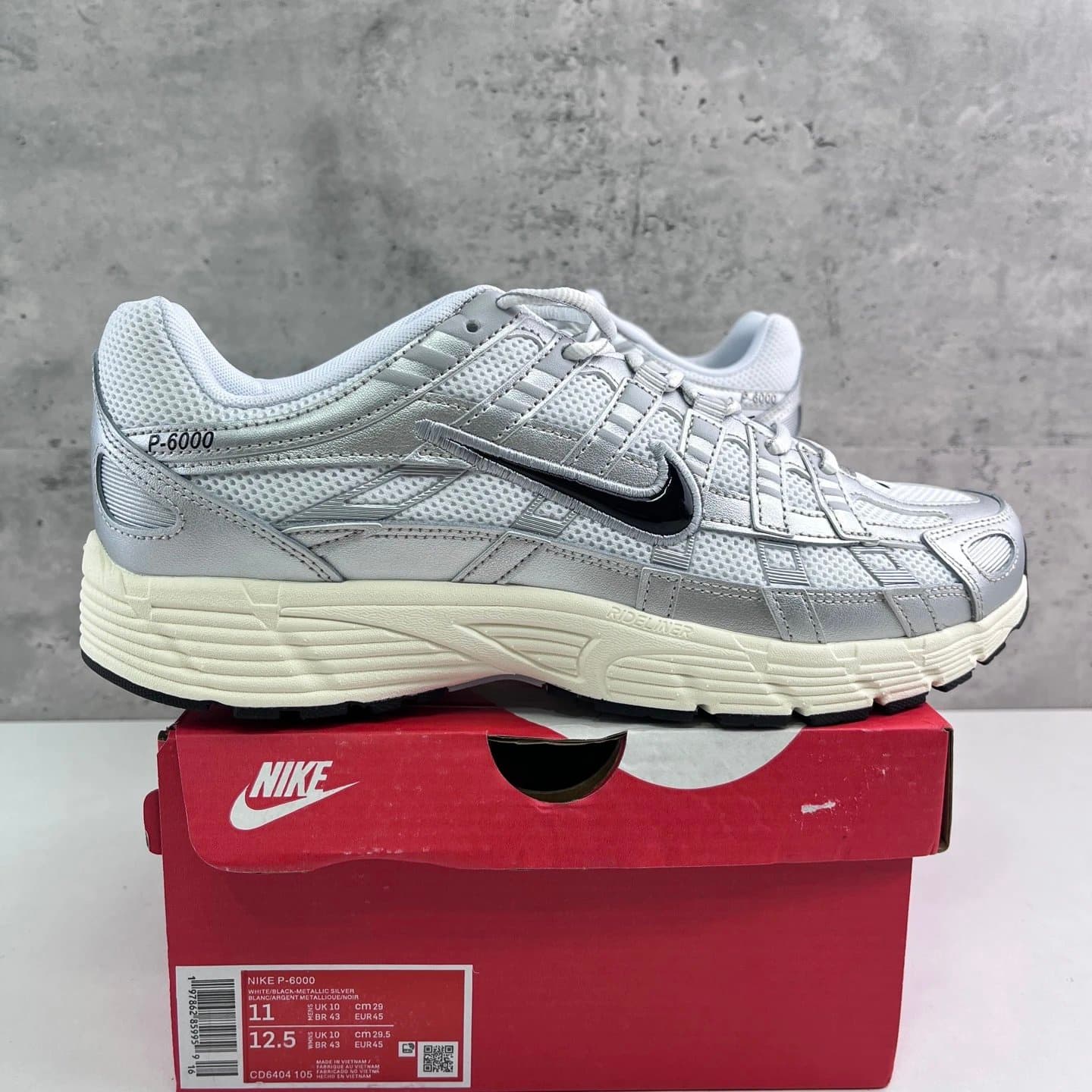 Nike P-6000 White/Black-Metallic Silver