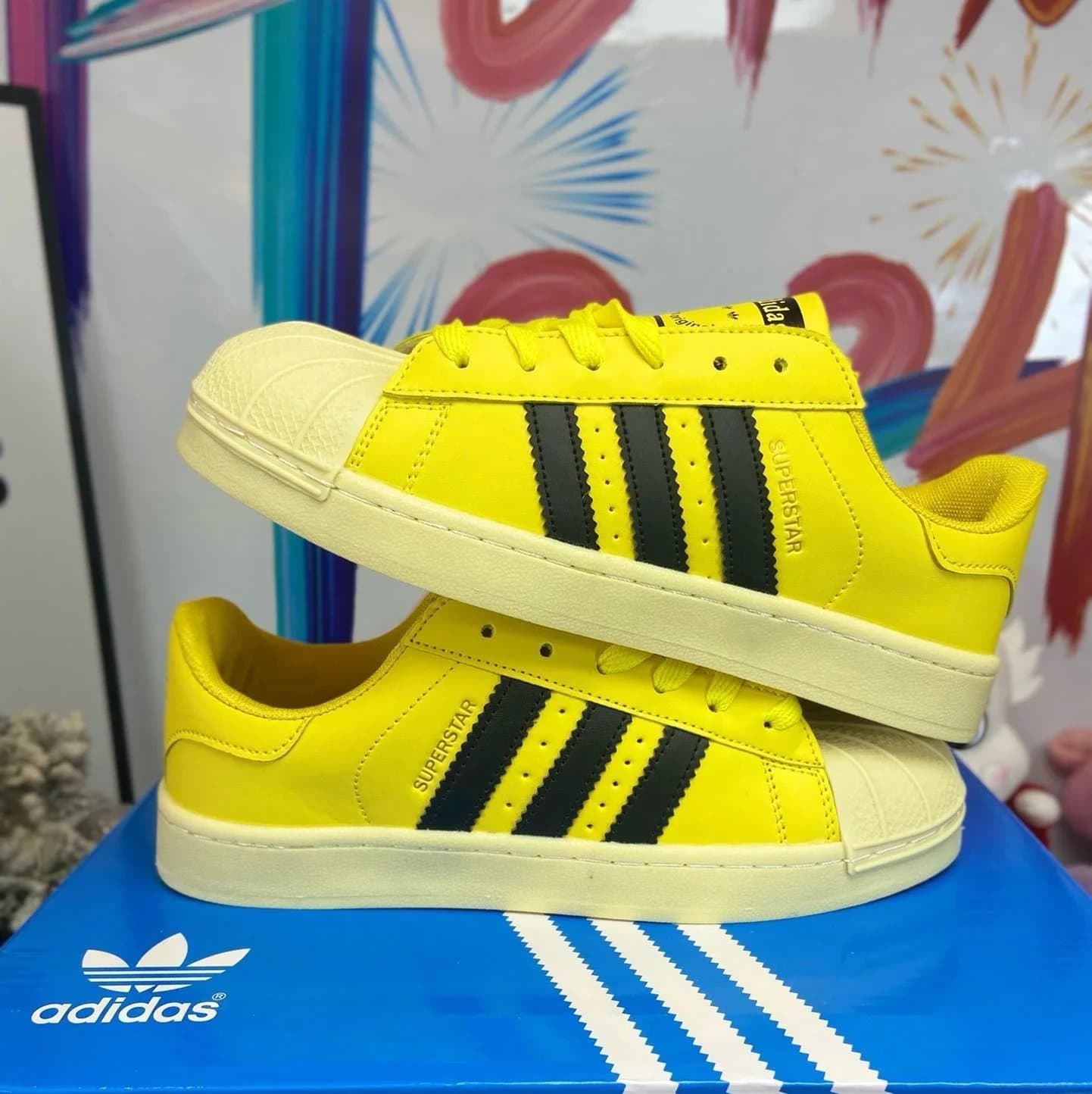 Adidas Superstar Pink — 小蜜蜂