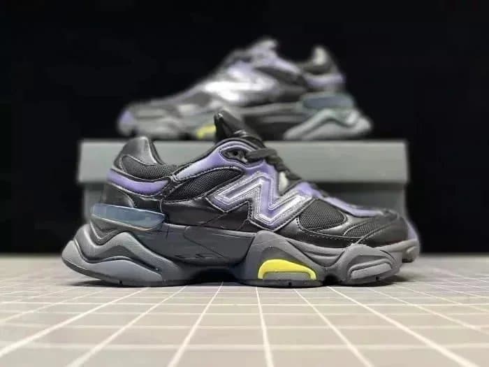 New Balance 2002R Forest Green — 22
