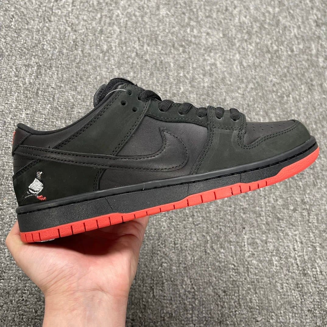 Nike × Travis Scott Dunk Low Cactus Jack — S2 DUNK SB 黑鸽子