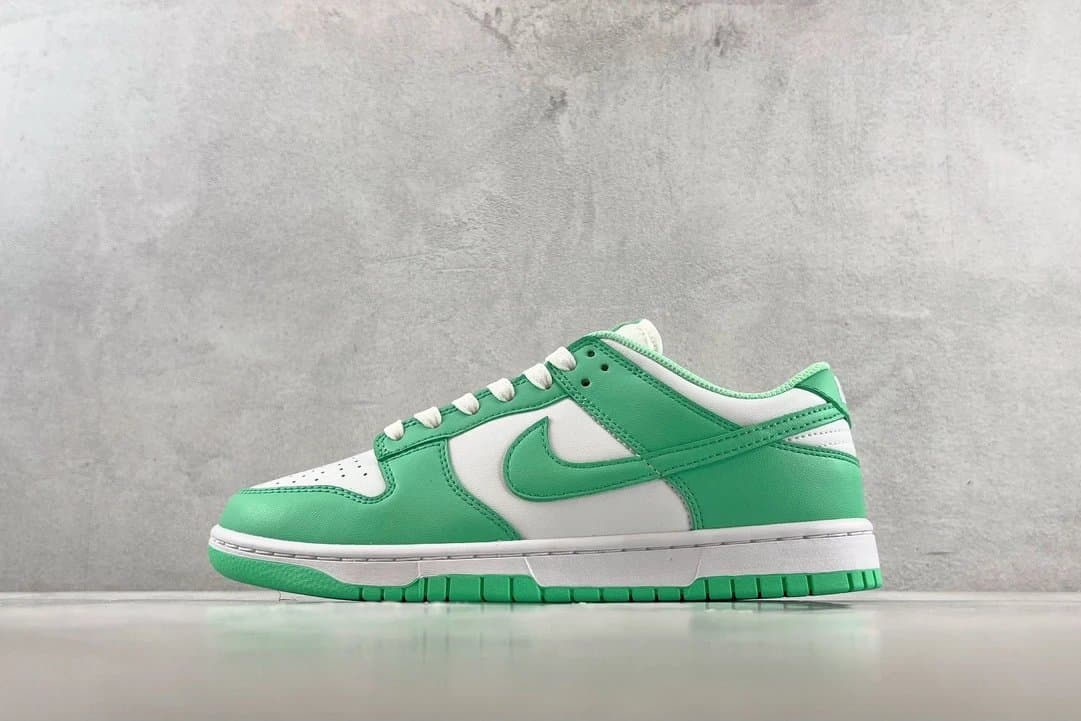Nike Dunk Low Green Glow