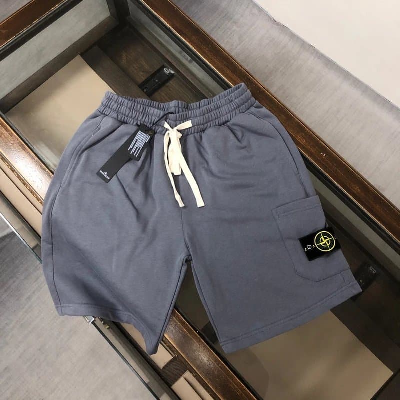 Moncler Logo-Print Shorts North Pole Side Print — 60