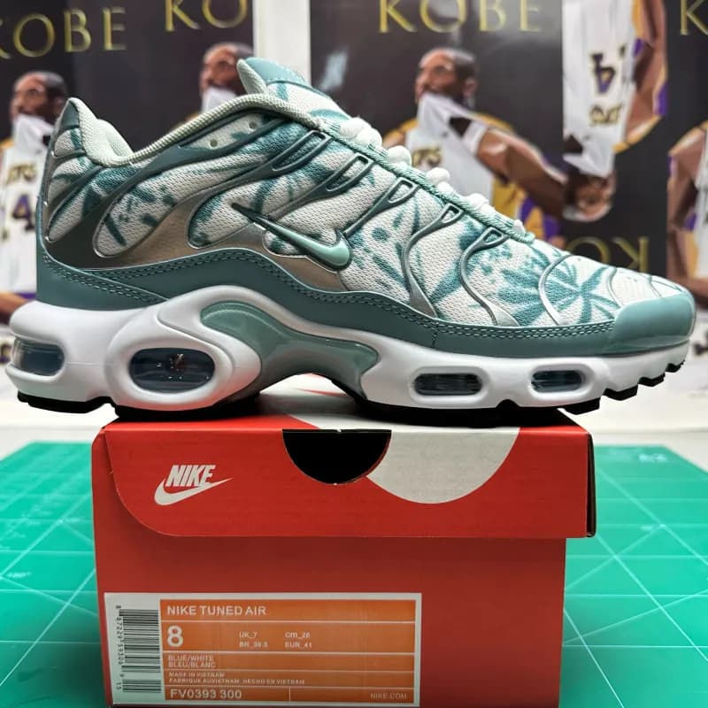 Nike Air Max Plus Neon Gradient — 蓝白色 FV0393300