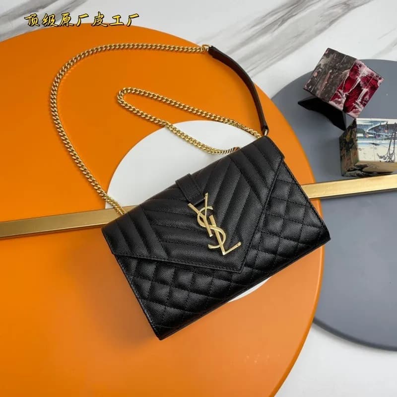Saint Laurent Niki Mini Smooth Leather — 104【款式】