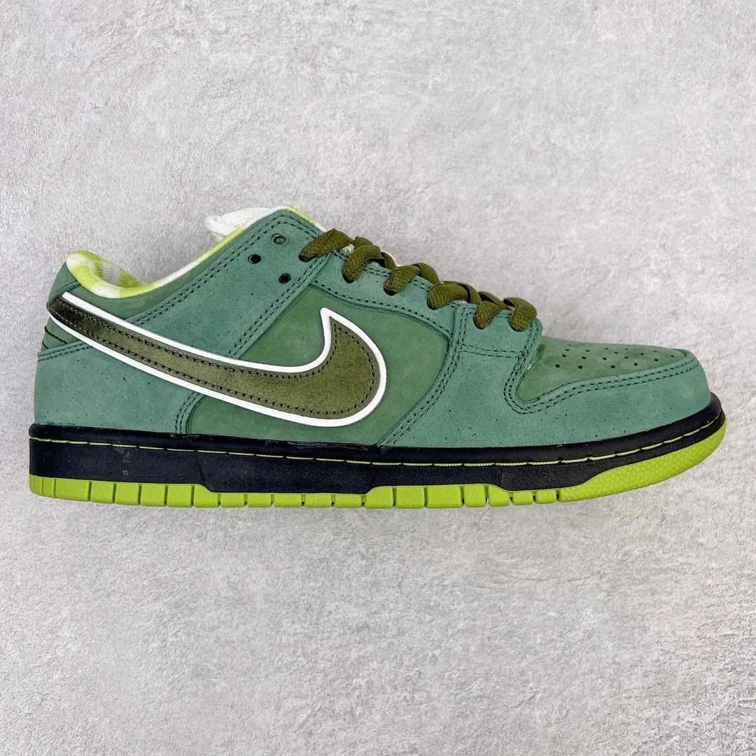 Nike Dunk Low Sage Green