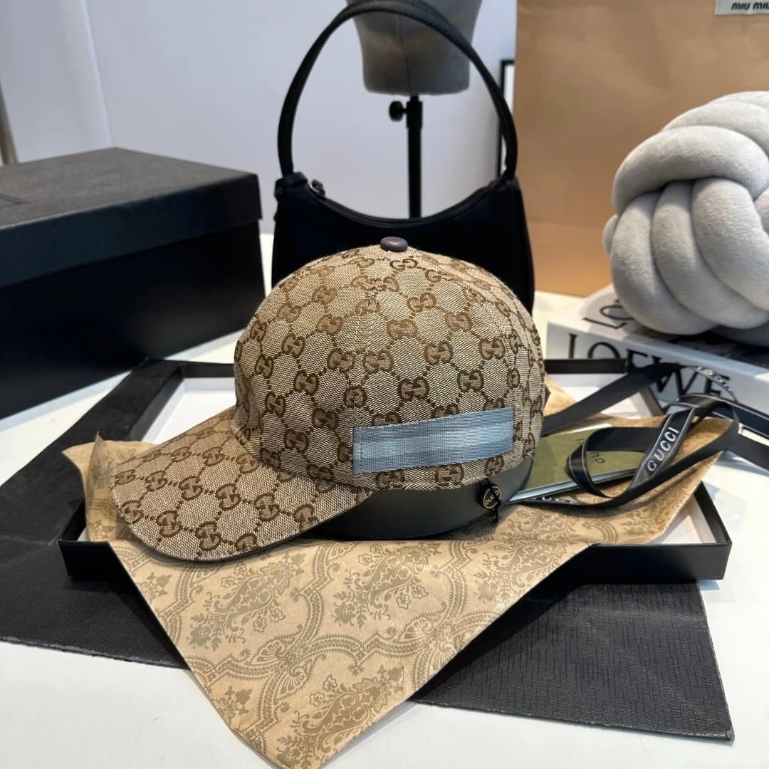Fendi Baseball Cap FF Monogram — 27