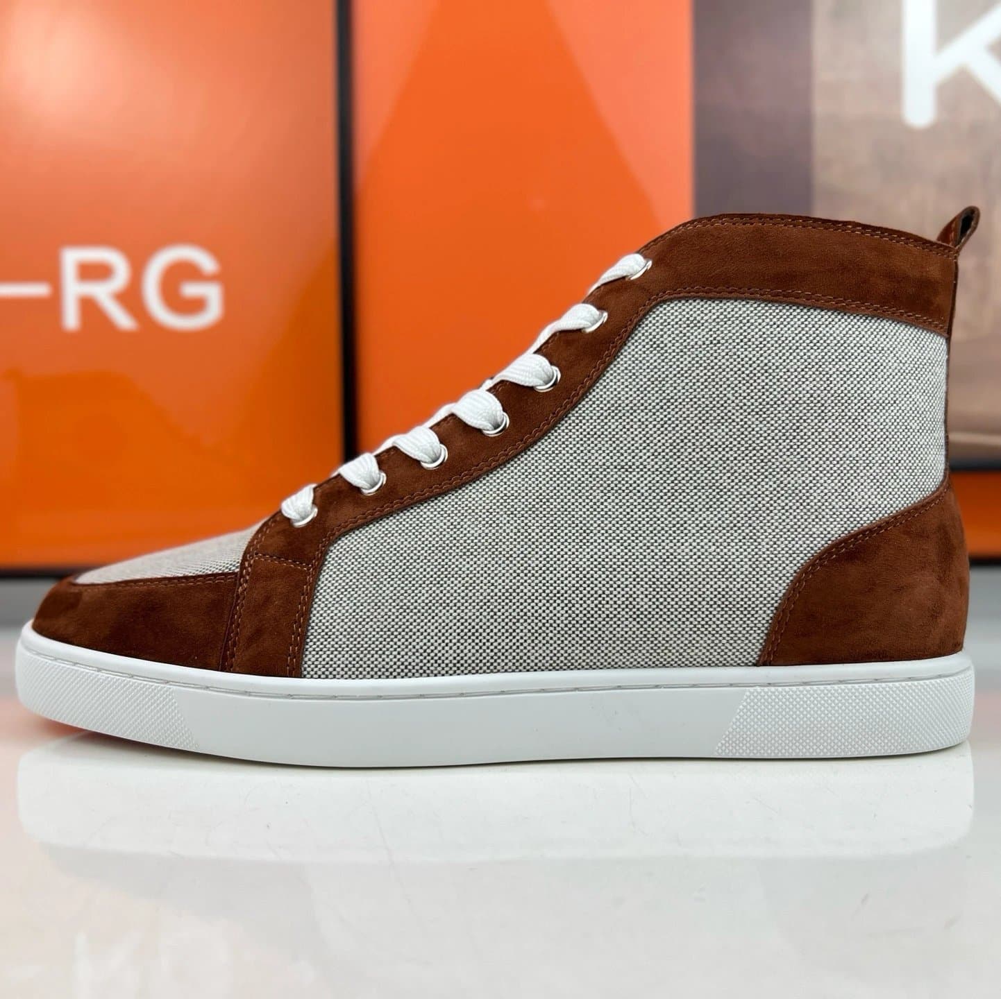Hermès Loafer Smooth Leather with Metal Stud — No.981