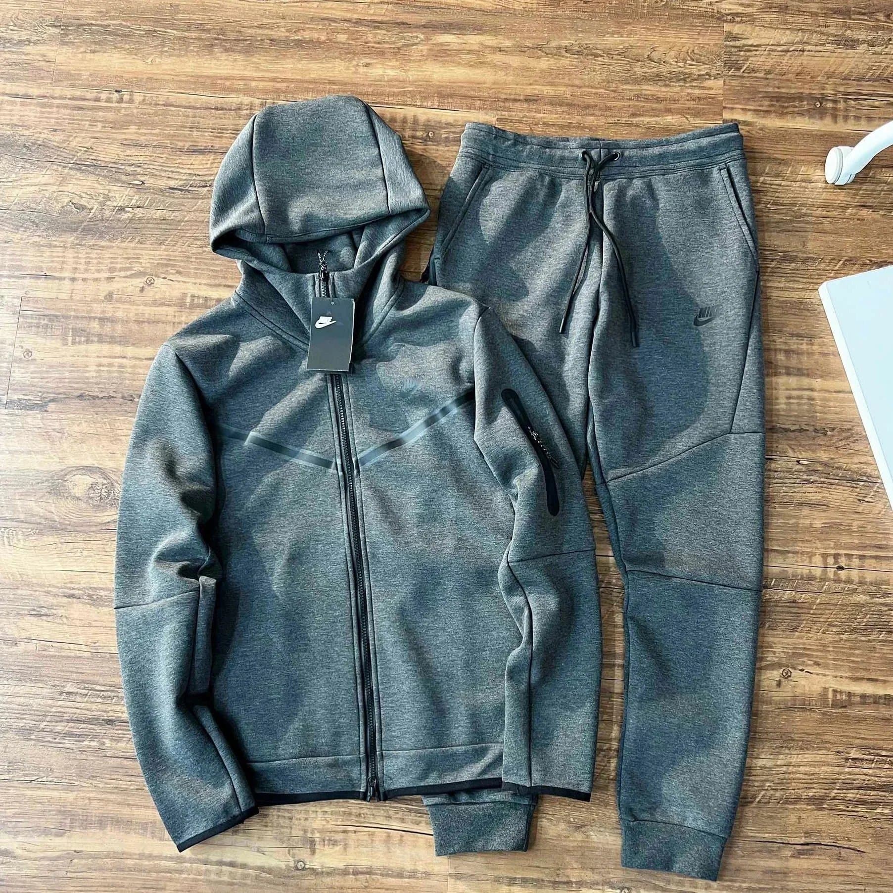 Puma Track Suit Solid Green — 套装 水泥灰